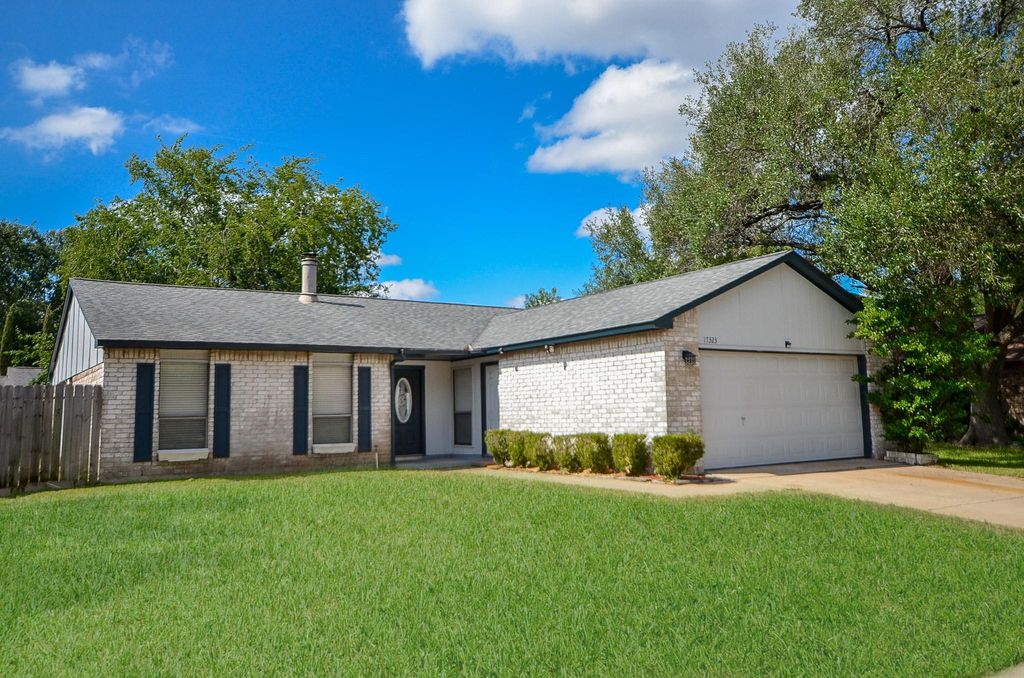 Photo of 17323 Glenpatti Drive, Houston, TX 77084 (MLS # 12395294)