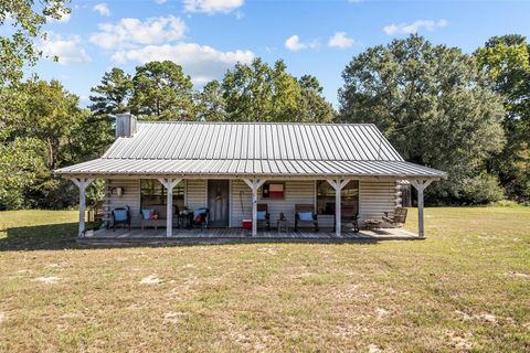 Photo of 120 Fsr 513, Kennard, TX 75847 (MLS # 85991485) Photo of 120 Fsr 513, Kennard, TX 75847 (MLS # 85991485)