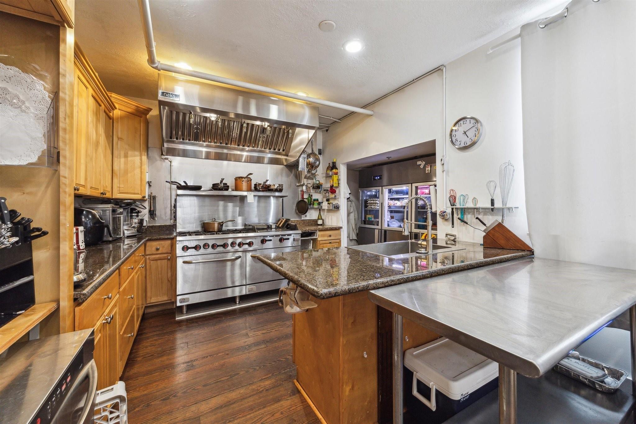 1502 - 1516 Market Street