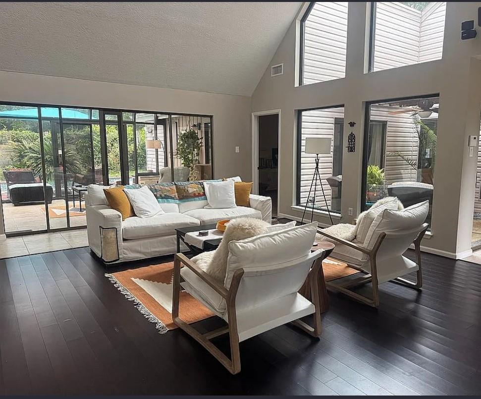 5103 Windy Lake Drive