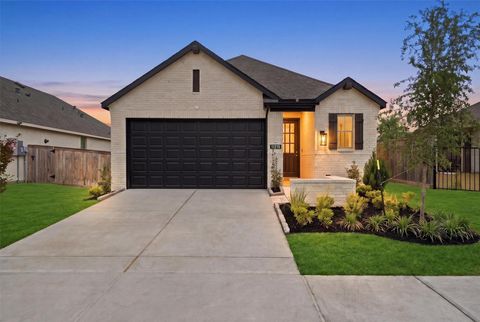 Photo of 11215 Leaf Shelter Lane, Cypress, TX 77433 (MLS # 97468440)