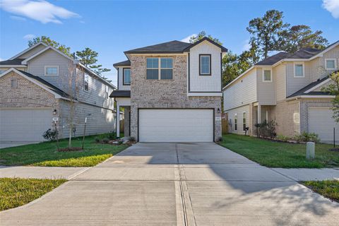 Homes For Sale - 426 Emerald Thicket Lane<br/> Huffman, TX 77336