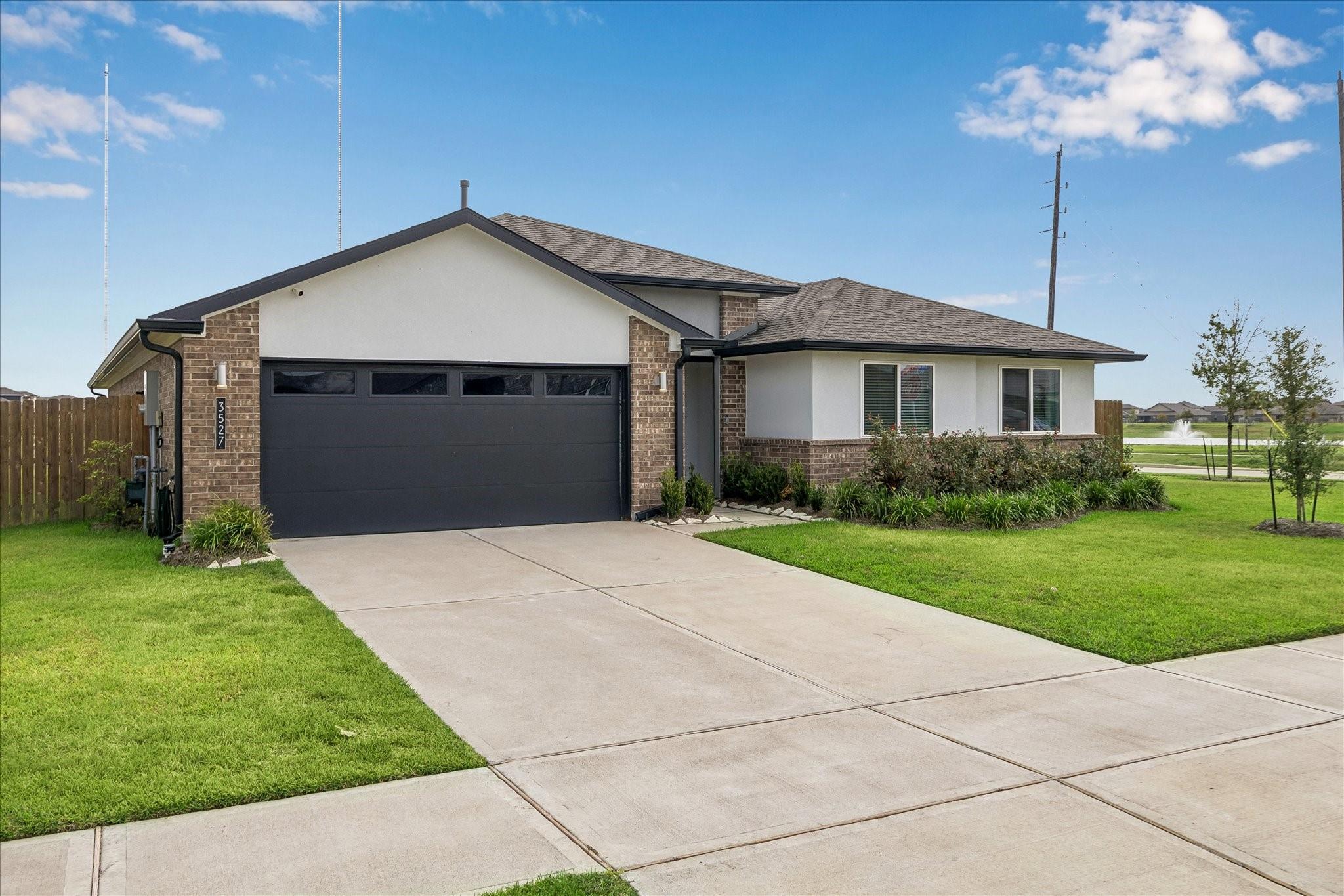 3527 Lake Landing Lane