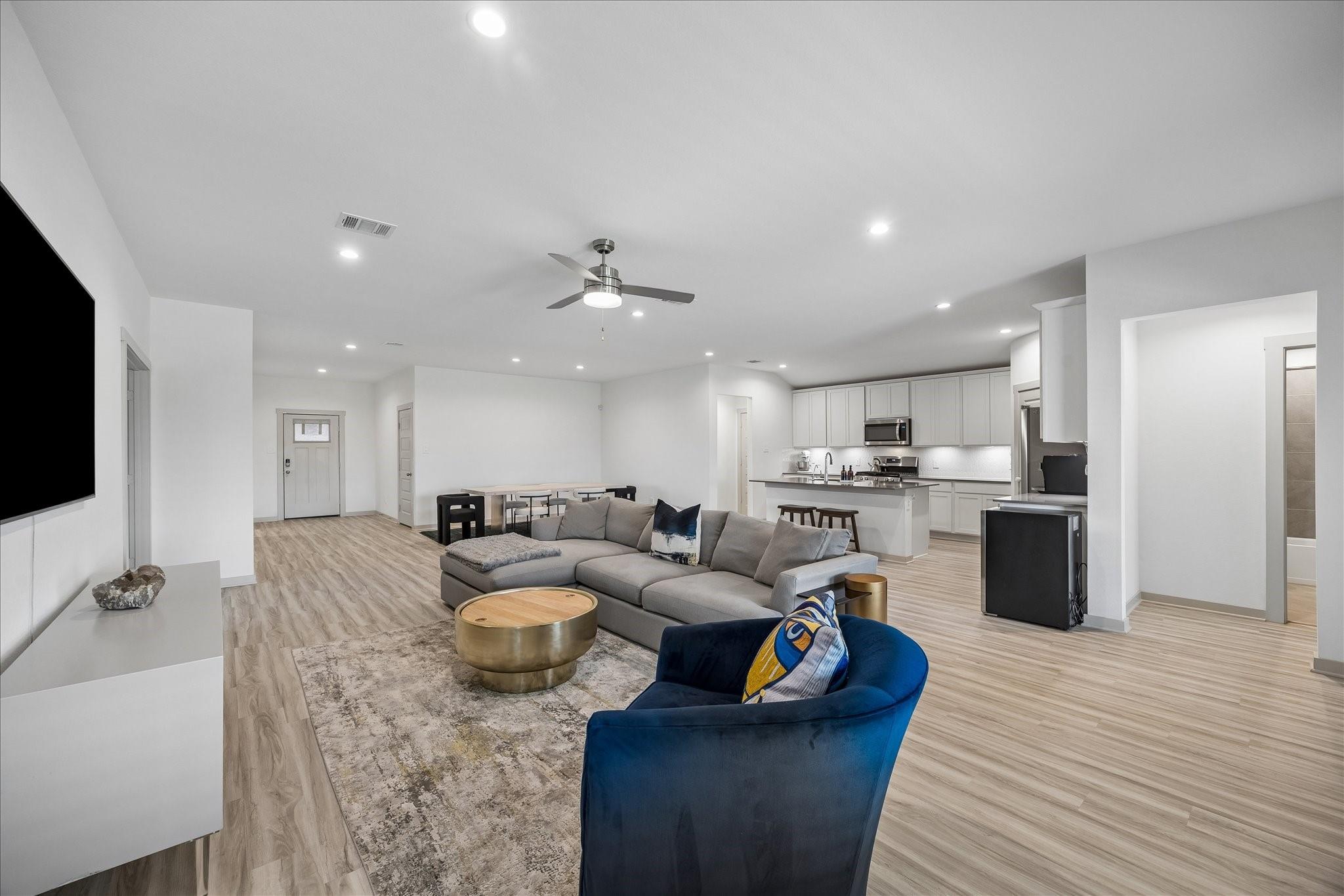 3527 Lake Landing Lane