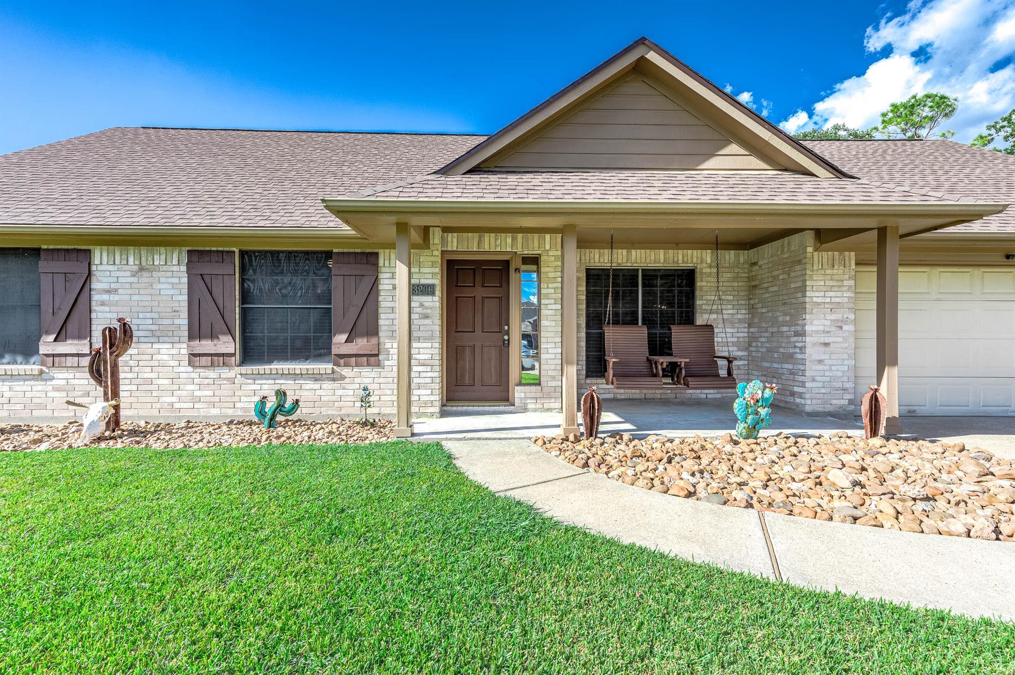 3206 Fox Run Drive