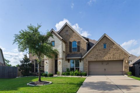 Homes For Sale - 1330 Watercrest Park Lane<br/> Rosenberg, TX 77471