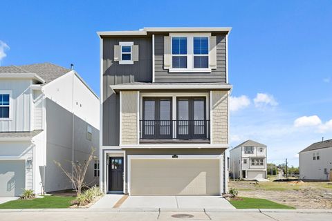 Photo of 11415 Blossom Square Street, Houston, TX 77047 (MLS # 43395170)