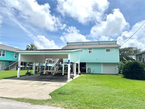 Photo of 1205 Bay Street, Crystal Beach, TX 77650 (MLS # 48892546)