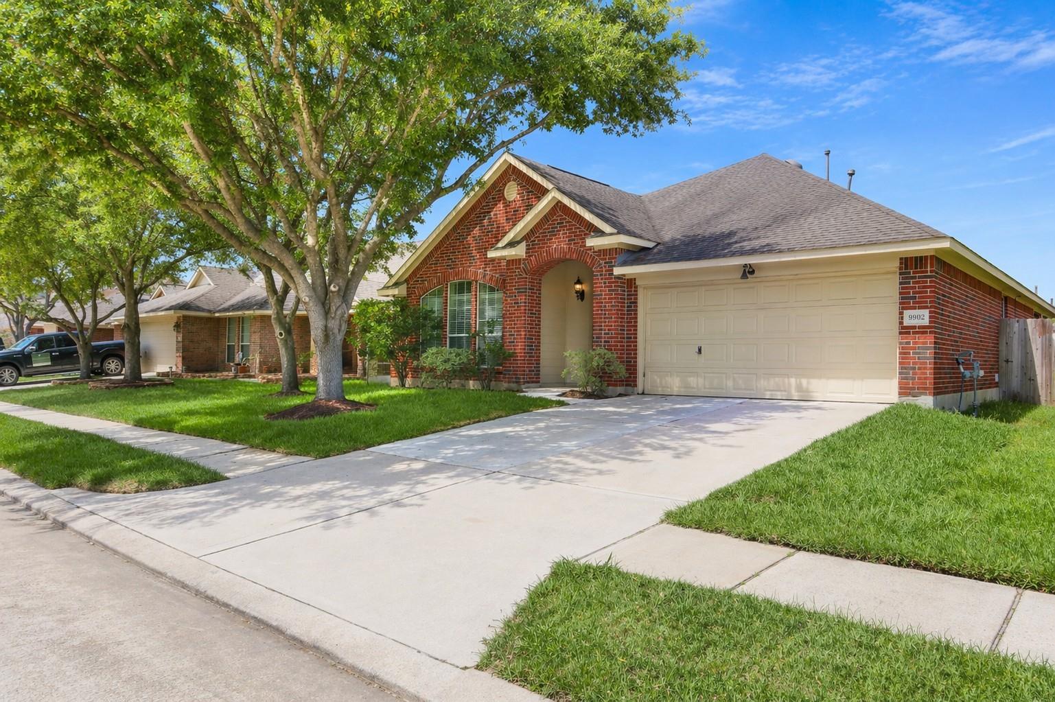 9902 Memorial Crossing Drive