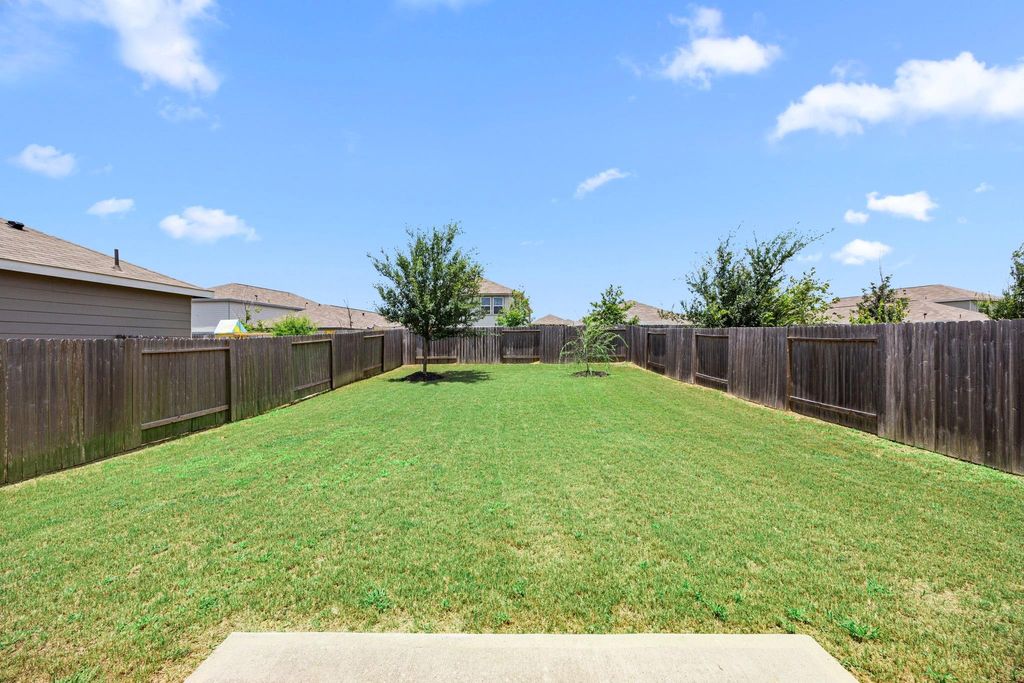 Photo of 674 Amesbury Road, Montgomery, TX 77316 (MLS # 54837638)
