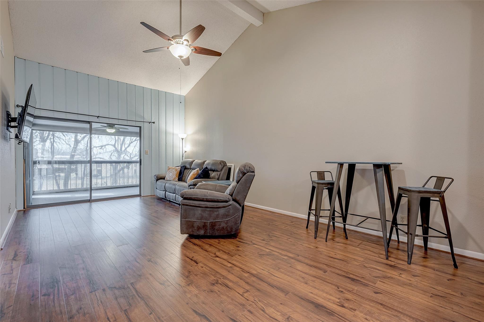 203 Lakeview Terrace G