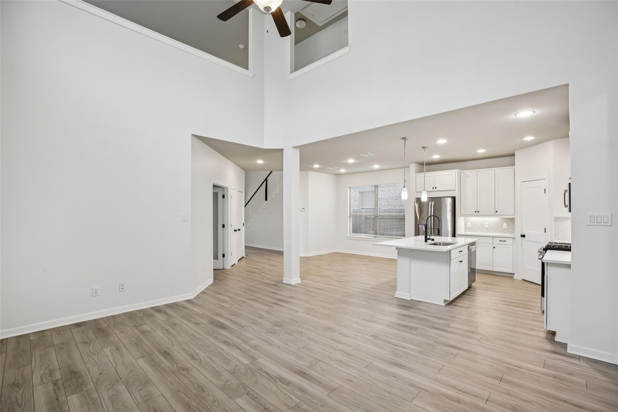 6015 Bridle Gate Trail