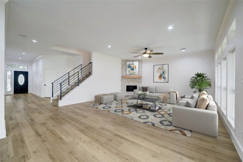 Photo of 3550 Urban Woods Trail Trl, Houston, TX 77008 (MLS # 91892731)