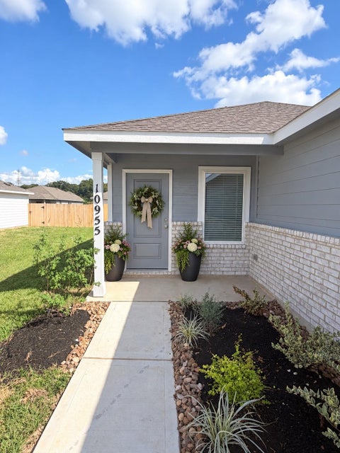 Photo of 10955 Independence Road, Cleveland, TX 77328 (MLS # 70497242)