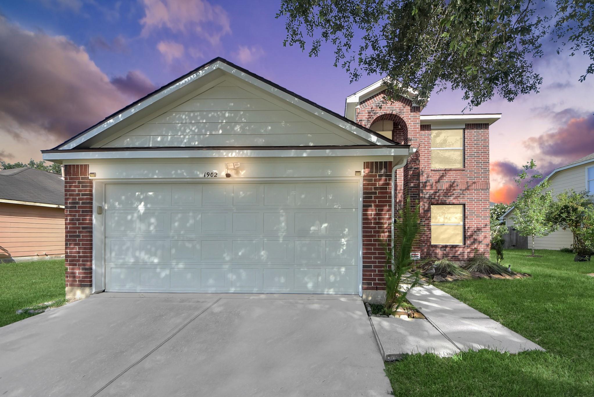 1902 Serenata Lane