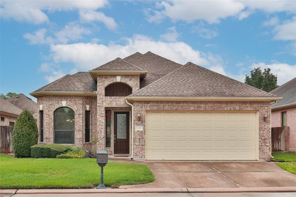 Photo of 16218 Jordyn Lake Drive, Tomball, TX 77377 (MLS # 45563484)