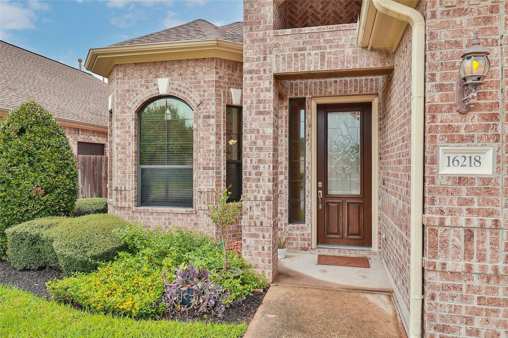 Photo of 16218 Jordyn Lake Drive, Tomball, TX 77377 (MLS # 45563484)
