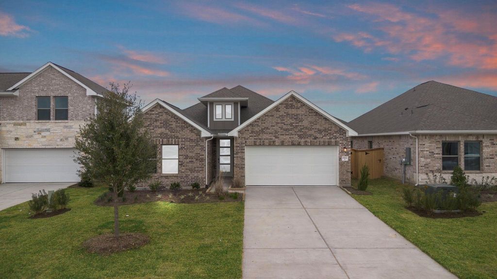 Photo of 1911 Stargazer Lane, Angleton, TX 77515 (MLS # 79268020)