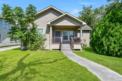 Photo of 4733 Clay Street, Houston, TX 77023 (MLS # 13954264)