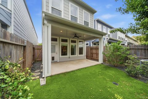 Tiny photo for 4210 Koehler Street #B, Houston, TX 77007 (MLS # 19829724)