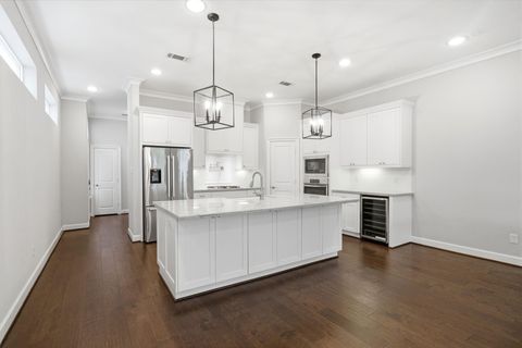 Tiny photo for 4210 Koehler Street #B, Houston, TX 77007 (MLS # 19829724)