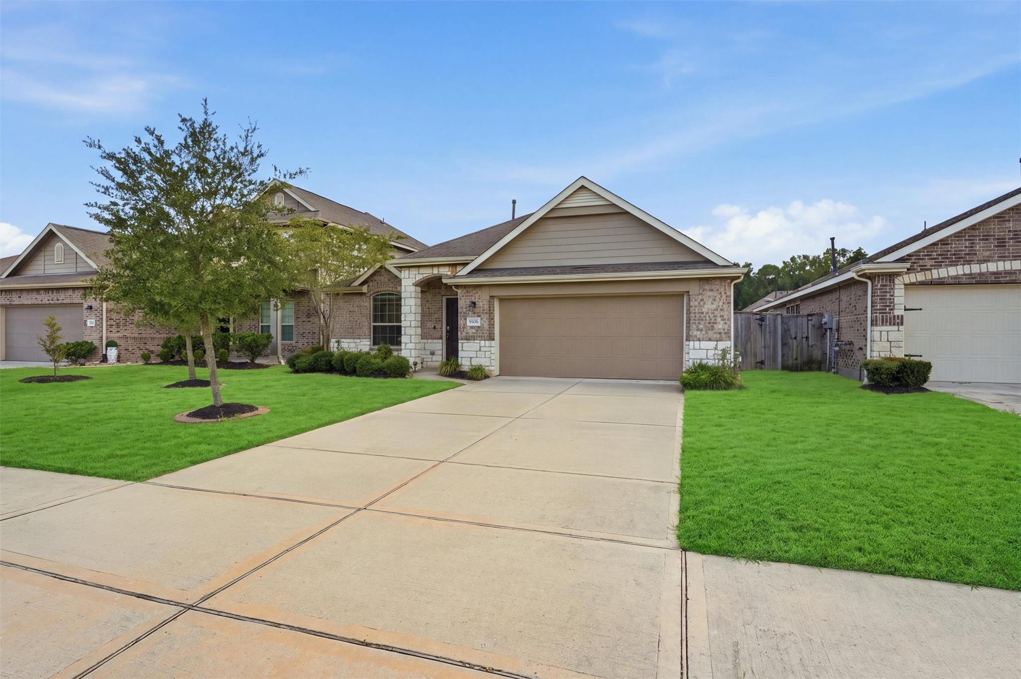 9306 Victoria Valley Court