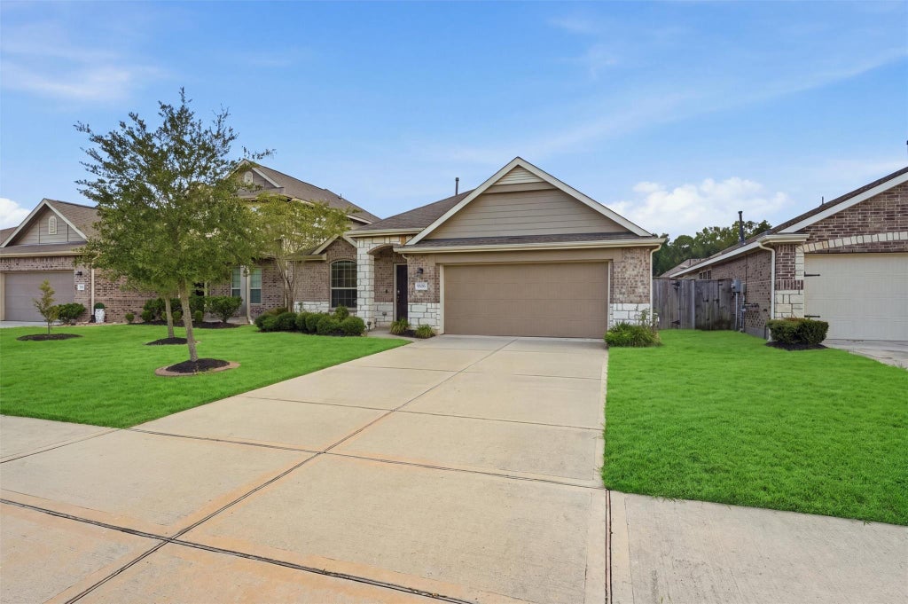 Photo of 9306 Victoria Valley Court, Porter, TX 77365 (MLS # 44071108)