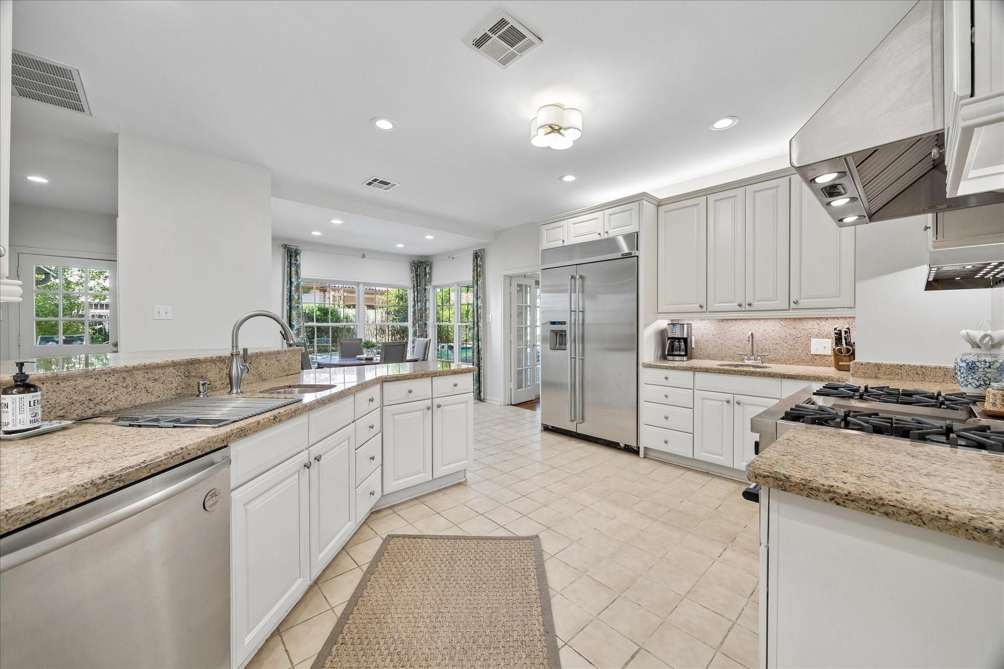 10926 Wickwild Street