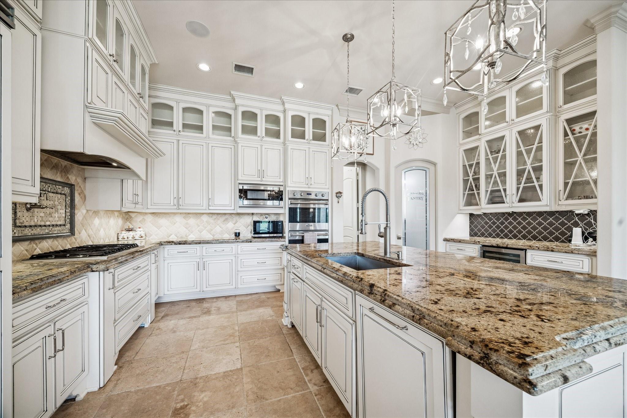 Sugar Land, Texas, 77479, United States, 5 Bedrooms Bedrooms, ,6 BathroomsBathrooms,Residential,Active,2023413
