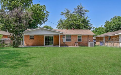 Tiny photo for 2646 Jonesboro Avenue, Dallas, TX 75228 (MLS # 14385400)