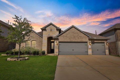 Photo of 25615 Pinyon Hill Trail, Tomball, TX 77375 (MLS # 5567389)