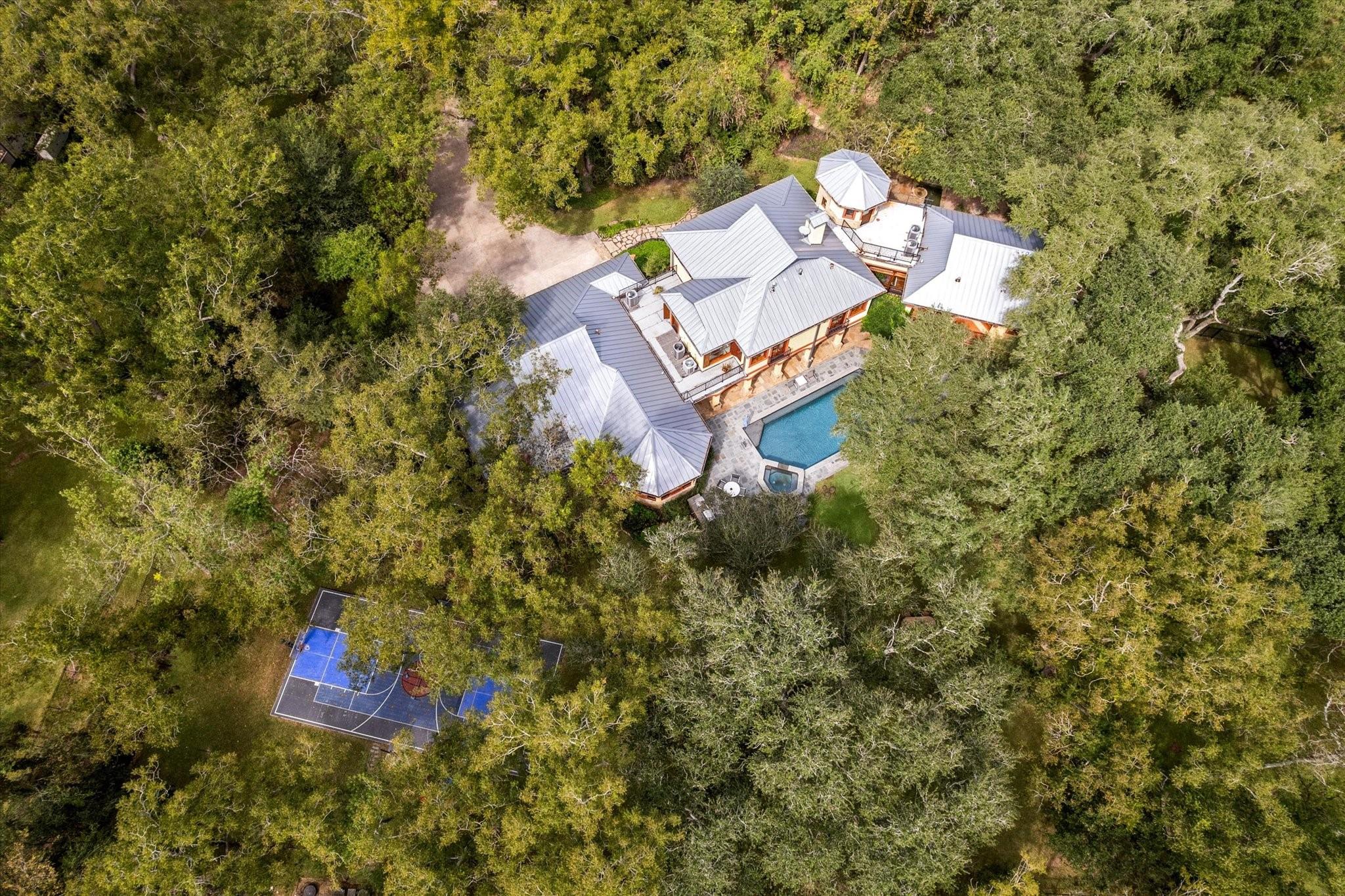 919 Saint Elmos Court