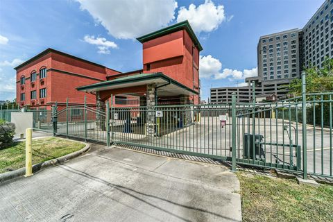 Photo of 1025 Swanson Street #309, Houston, TX 77030 (MLS # 47844241)