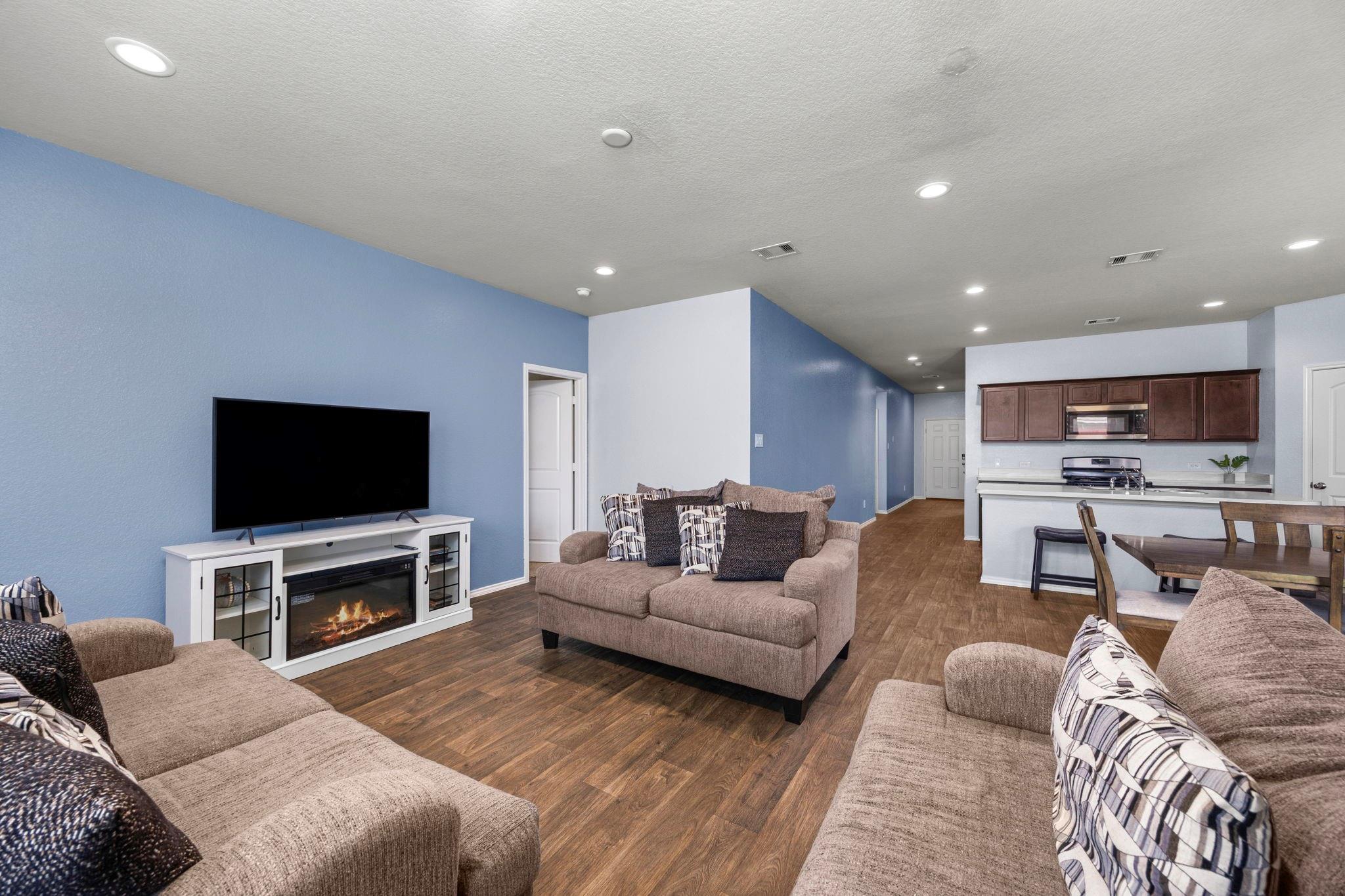 5535 Kingston Crest Lane