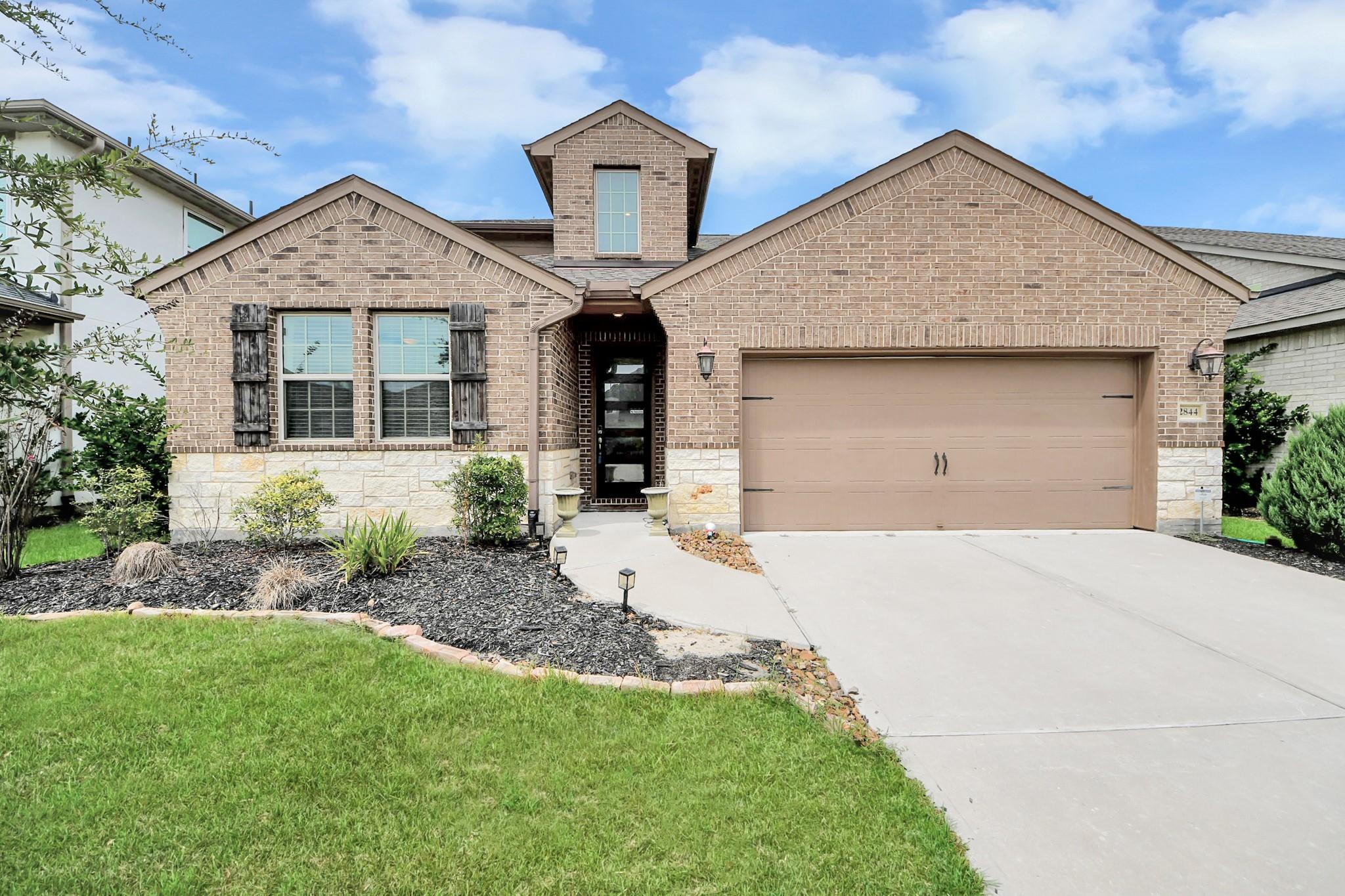2844 Andante Green Drive