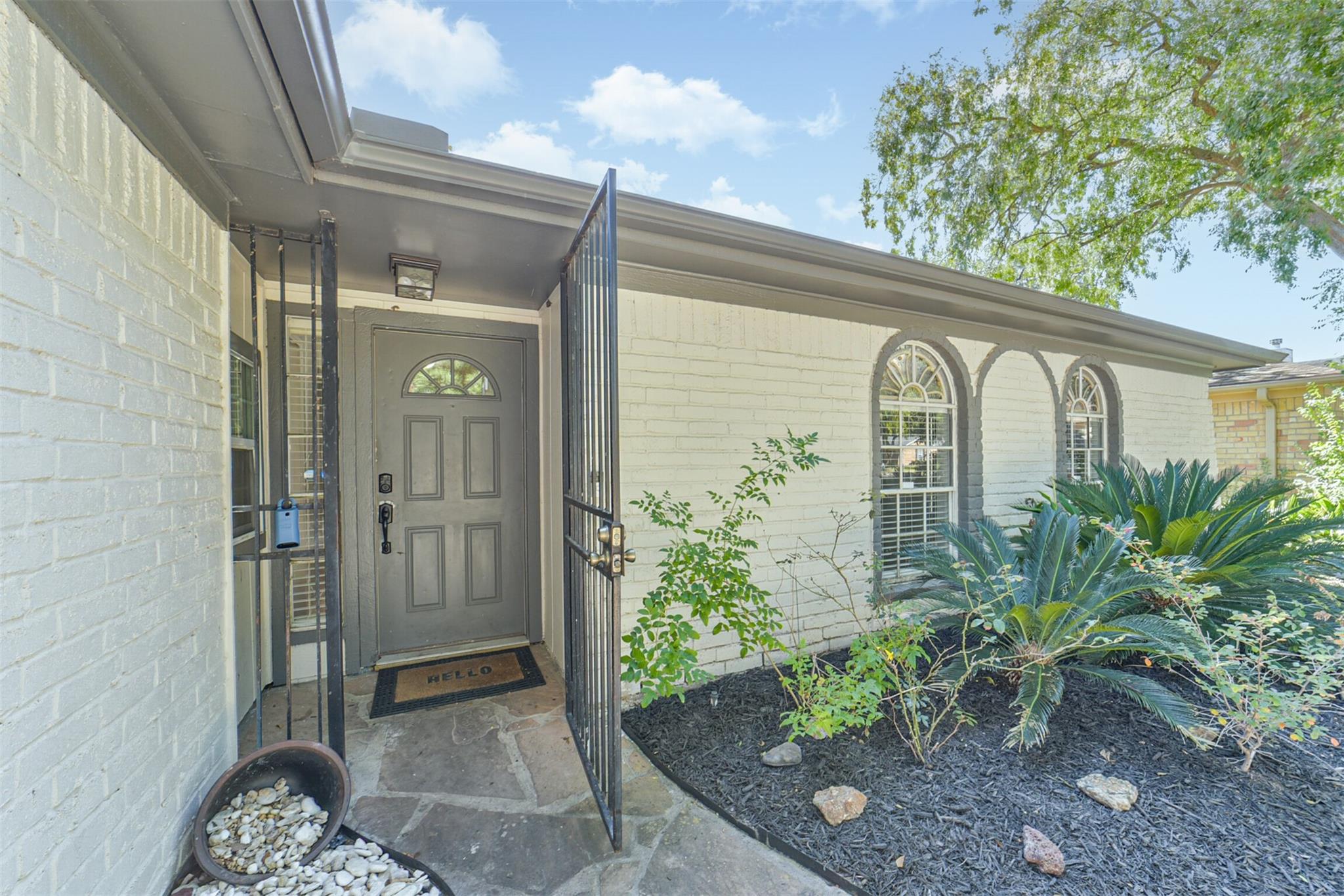 22203 Fincastle Drive