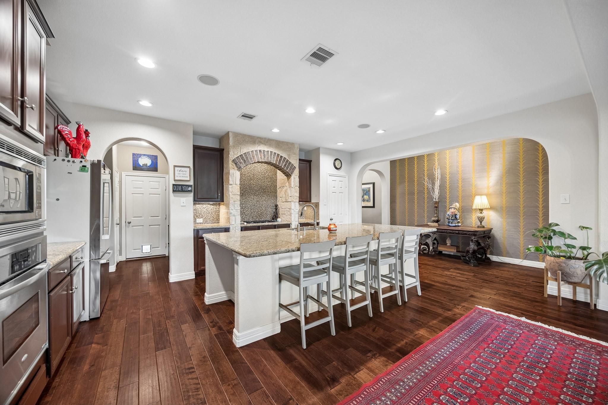 3102 London Lane