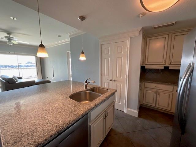 12800 Melville A-212