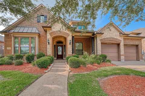 Photo of 12919 Southern Ridge Drive, Pearland, TX 77584 (MLS # 41966885)
