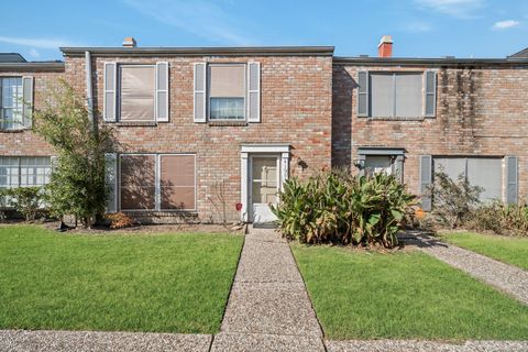 Photo of 4156 Belle Park Drive #4156, Houston, TX 77072 (MLS # 81877542) Photo of 4156 Belle Park Drive #4156, Houston, TX 77072 (MLS # 81877542)