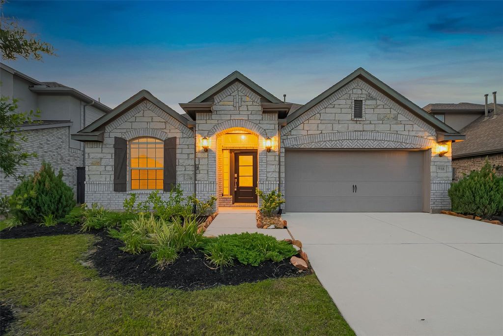 Photo of 918 Vidalia Onion Drive, Richmond, TX 77406 (MLS # 65768850)