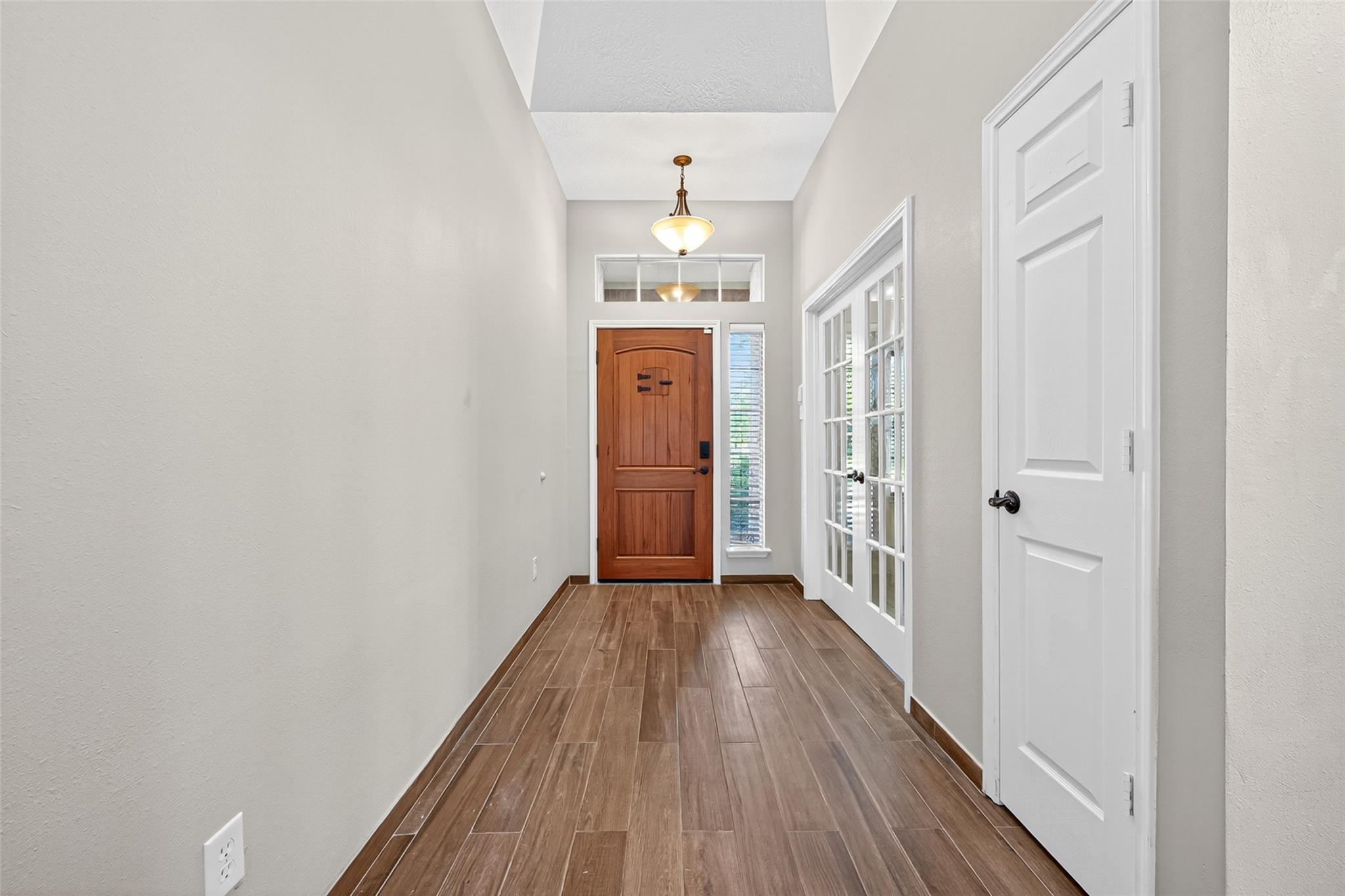 3719 Apple Hollow Lane