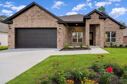 Photo of 12410 Browning Drive, Montgomery, TX 77356 (MLS # 25339662)