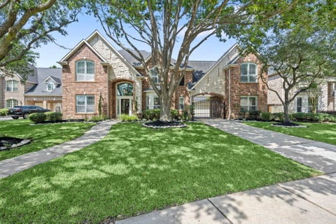 Photo of 10103 Earlington Manor Drive, Spring, TX 77379 (MLS # 31050787)