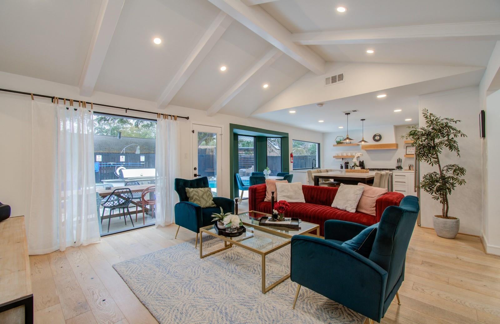 9219 Kempwood Drive