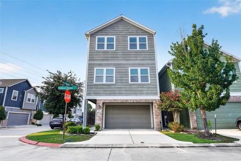 Photo of 5403 Holguin Hollow Street, Houston, TX 77023 (MLS # 16250665)