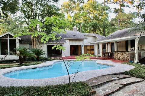 Photo of 9 Willowherb Court, The Woodlands, TX 77380 (MLS # 72893019)