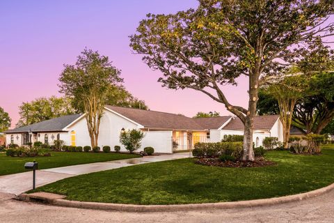 3102 Rockmoor Court Sugar Land TX 77478