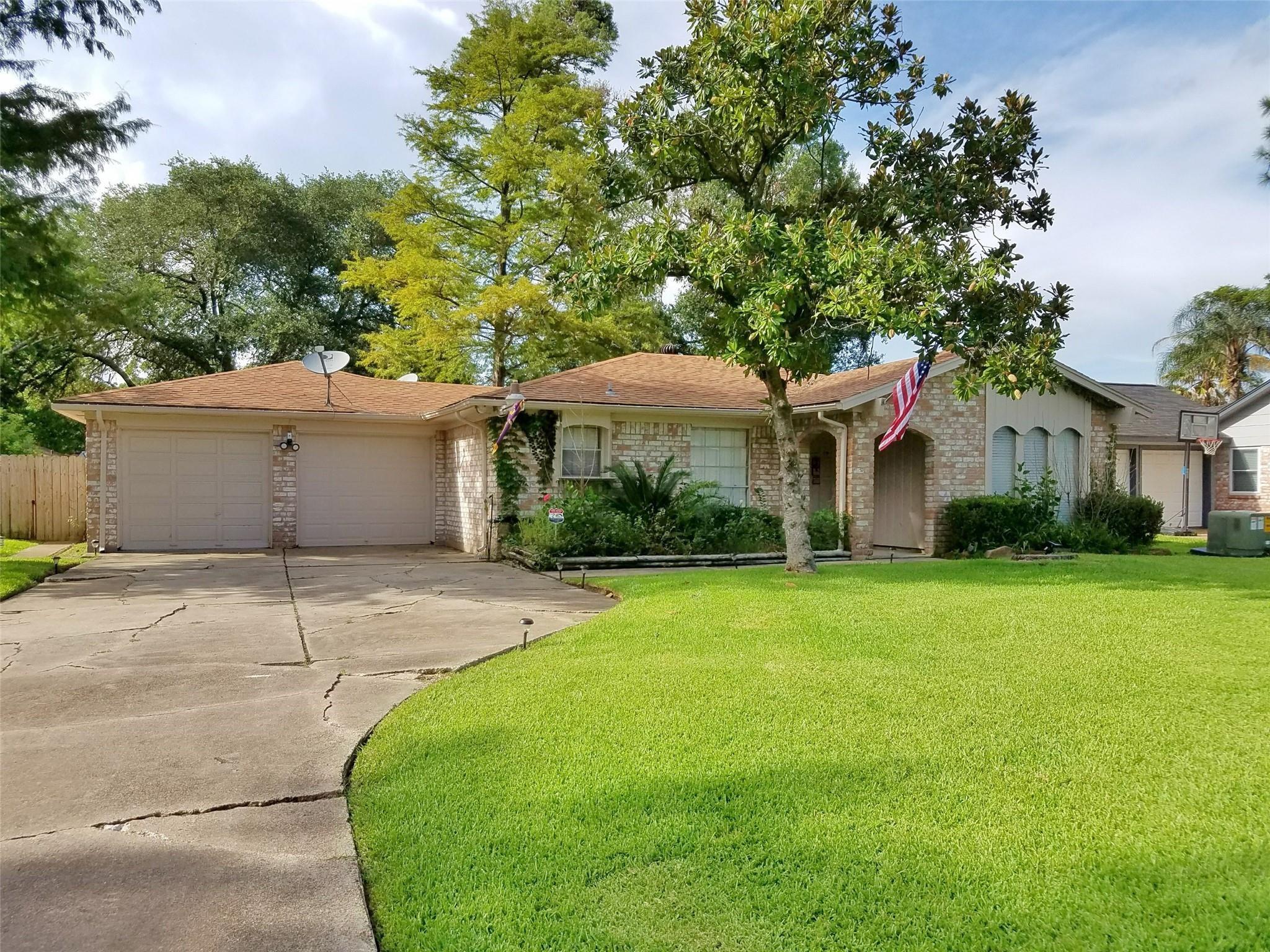 3800 Kingsway Drive