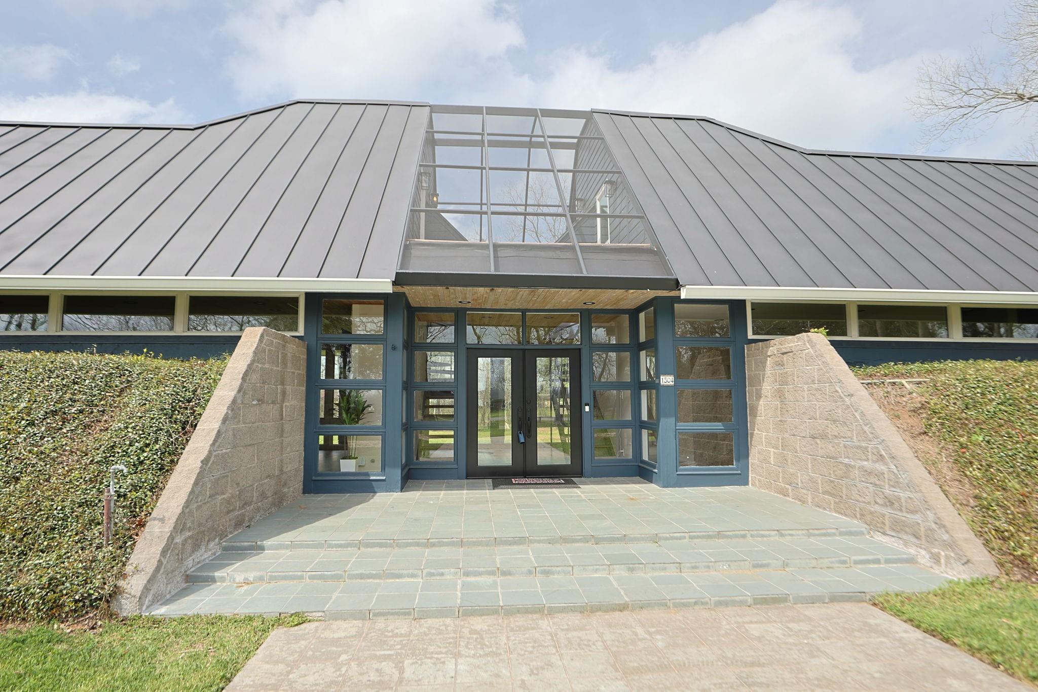 1504 Half Moon Drive